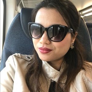 Meet your Posher, Stefanie